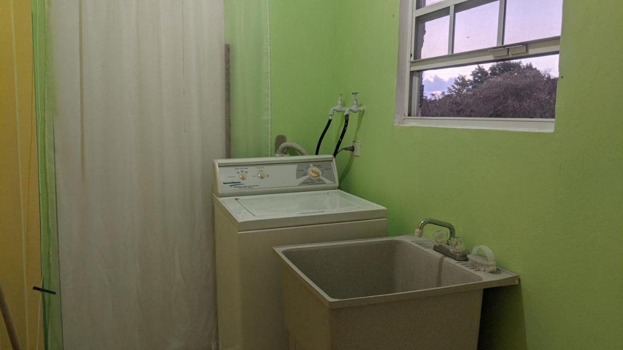 T.Cole'S Holiday Rental Saint James Extérieur photo