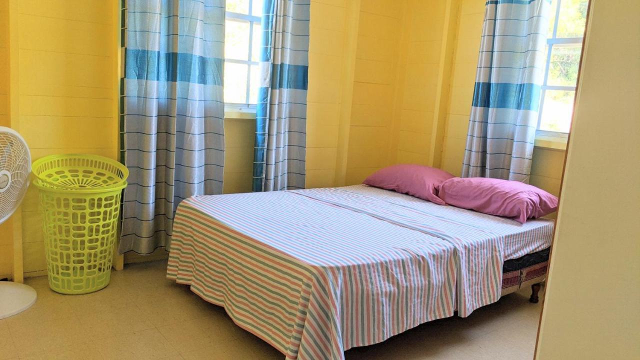T.Cole'S Holiday Rental Saint James Extérieur photo